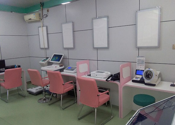 寶雞市人大代表參觀(guān)健康小屋 寶雞市人大代表參觀(guān)健康小屋