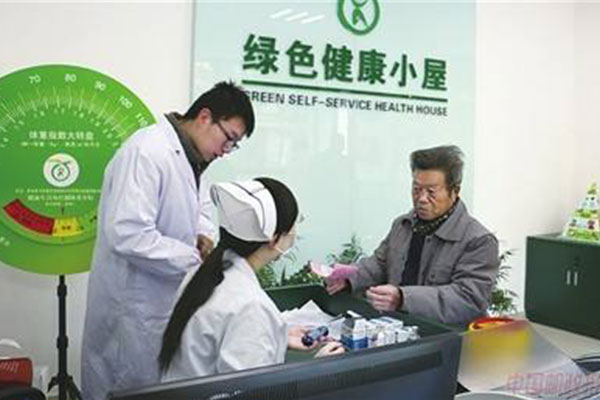 健康小屋對指標(biāo)異常的居民進(jìn)行實(shí)時(shí)追蹤和健康干預(yù) 健康小屋對指標(biāo)異常的居民進(jìn)行實(shí)時(shí)追蹤和健康干預(yù)