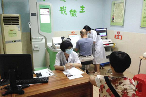 健康小屋實(shí)現(xiàn)了足不出戶即享受便捷的社區(qū)衛(wèi)生服務(wù) 健康小屋實(shí)現(xiàn)了足不出戶即享受便捷的社區(qū)衛(wèi)生服務(wù)